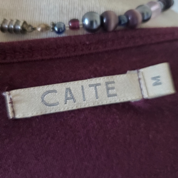 Caite Bordeux Embroidered 3/4 Long Sleeve V Neck Shark Bite Top Women's Size M - Picture 7 of 8